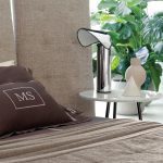 CHIARA TABLE 2 BIURKOWA FLOS